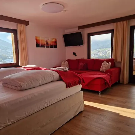 Panorama-ferienhaus Im Stubaital 펜션 *