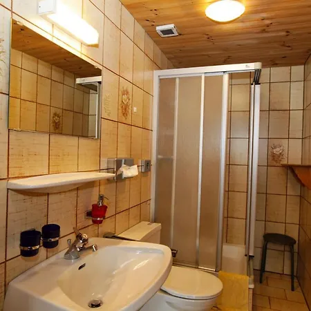 Panorama-ferienhaus Im Stubaital Semesterbostad